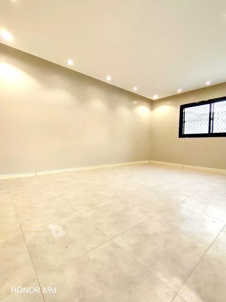 فيلا للإيجار في شارع حارثة بن سهل, حي الورود, مدينة الرياض, منطقة الرياض صورة 4
