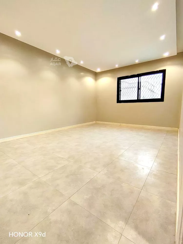 فيلا للإيجار في شارع حارثة بن سهل, حي الورود, مدينة الرياض, منطقة الرياض