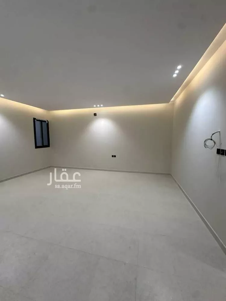 Floor for Sale in Riyadh Tuwaiq 8