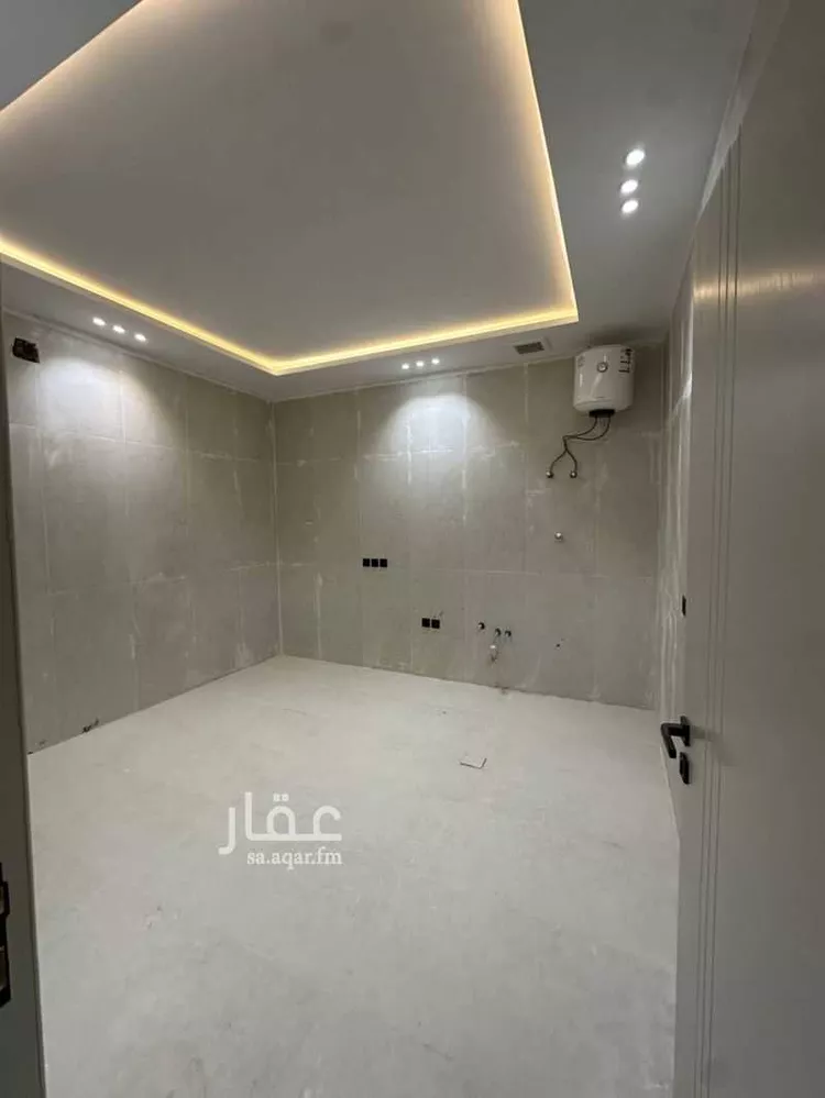 Floor for Sale in Riyadh Tuwaiq 14