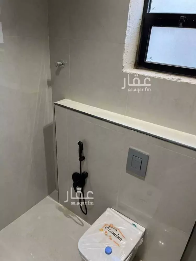 دور للبيع في شارع حميد الطويل ، حي عكاظ ، الرياض ، منطقة الرياض صورة 4