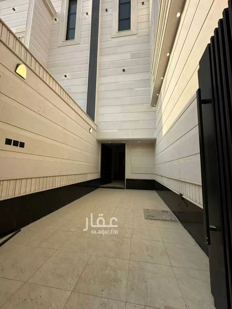 Floor for Sale in Riyadh Tuwaiq 12