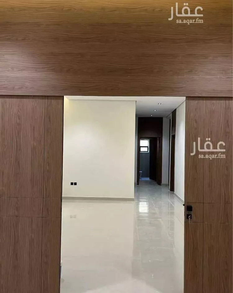 Floor for Sale in Riyadh Okaz 6