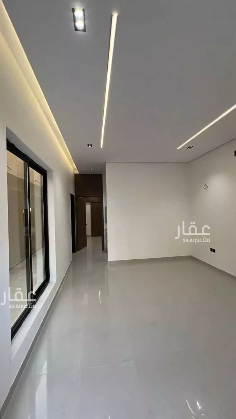 Floor for Sale in Riyadh Okaz 8