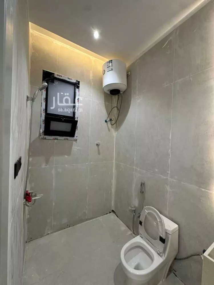 Floor for Sale in Riyadh Tuwaiq 11