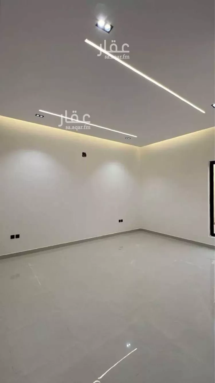 Floor for Sale in Riyadh Okaz 11
