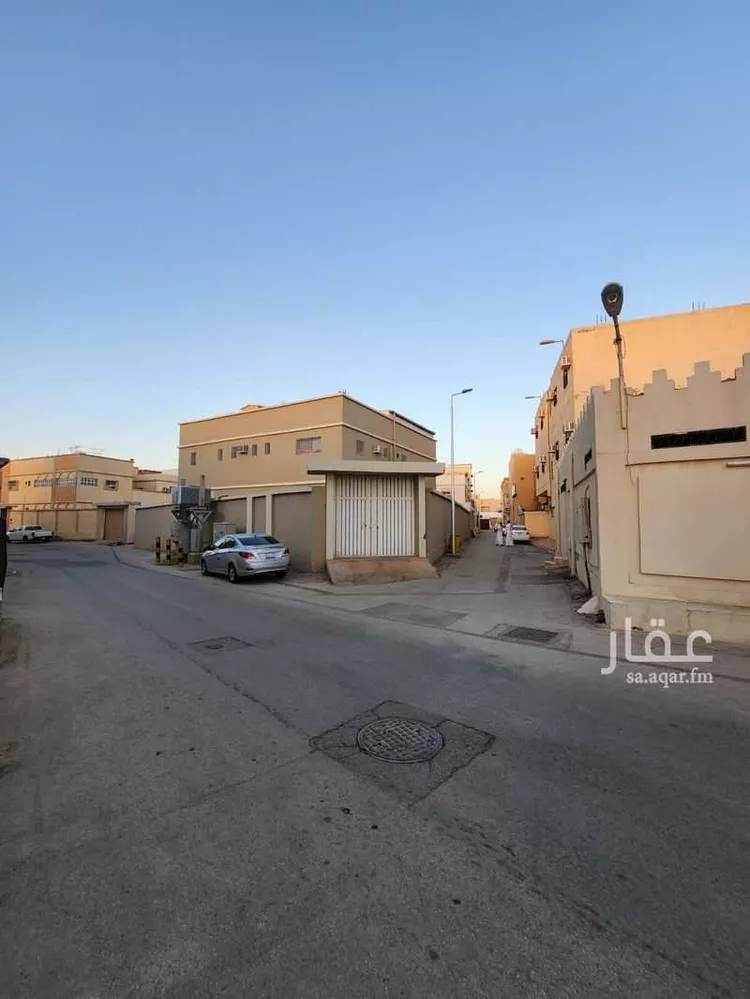 عمارة للبيع في شارع مسعود بن بركة, حي وسط المدينة, مدينة عنيزة, منطقة القصيم صورة 3
