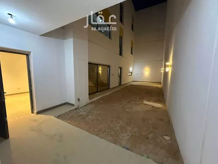 فيلا للإيجار في شارع روح بن عبادة ، حي مطار الملك خالد الدولي ، الرياض ، منطقة الرياض صورة 2