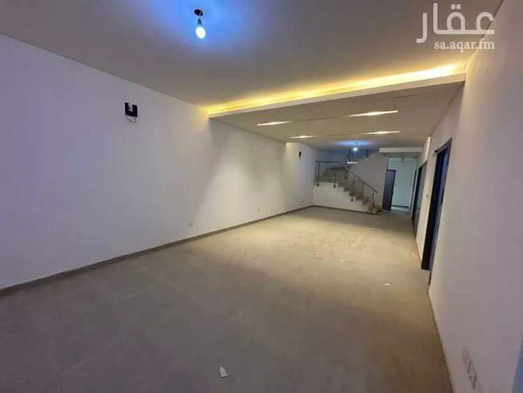 فيلا للإيجار في شارع روح بن عبادة ، حي مطار الملك خالد الدولي ، الرياض ، منطقة الرياض صورة 3