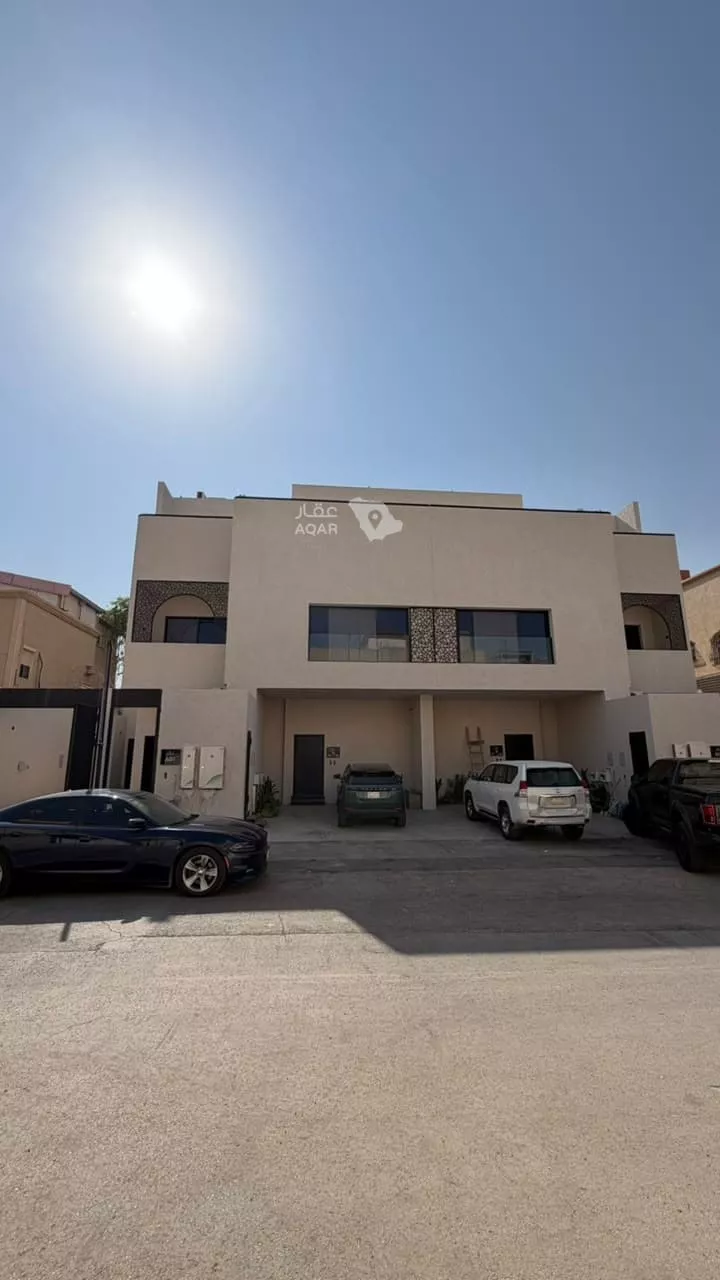 دور للبيع في شارع أبي الوليد بن زيدون, حي مغرزات, مدينة الرياض, منطقة الرياض
