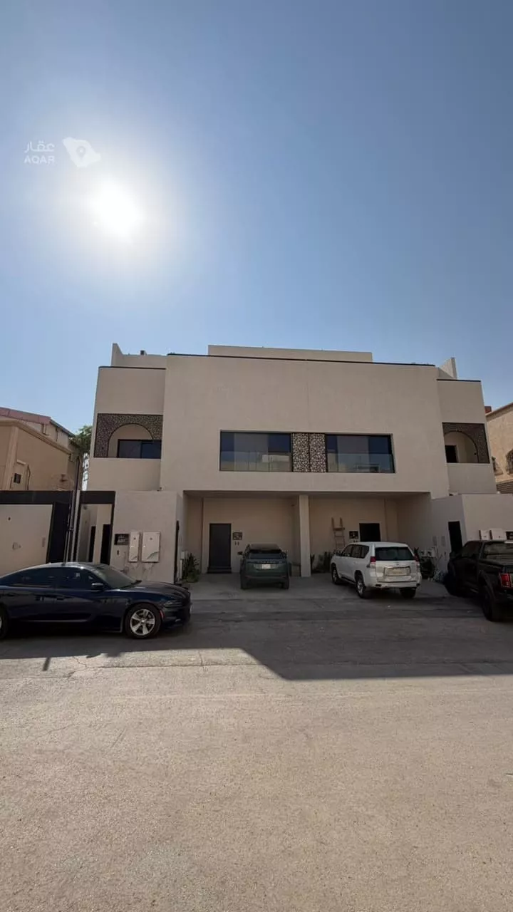 دور للبيع في شارع أبي الوليد بن زيدون, حي مغرزات, مدينة الرياض, منطقة الرياض