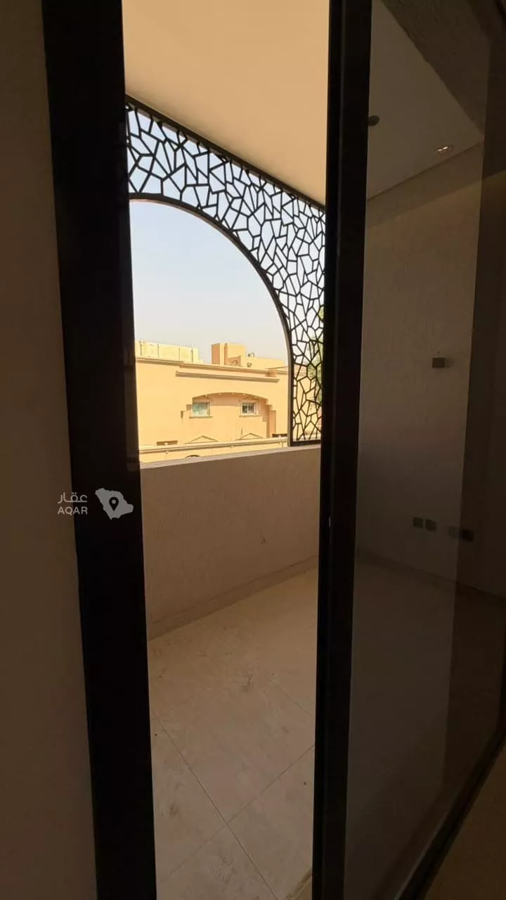 دور للبيع في شارع أبي الوليد بن زيدون, حي مغرزات, مدينة الرياض, منطقة الرياض 7