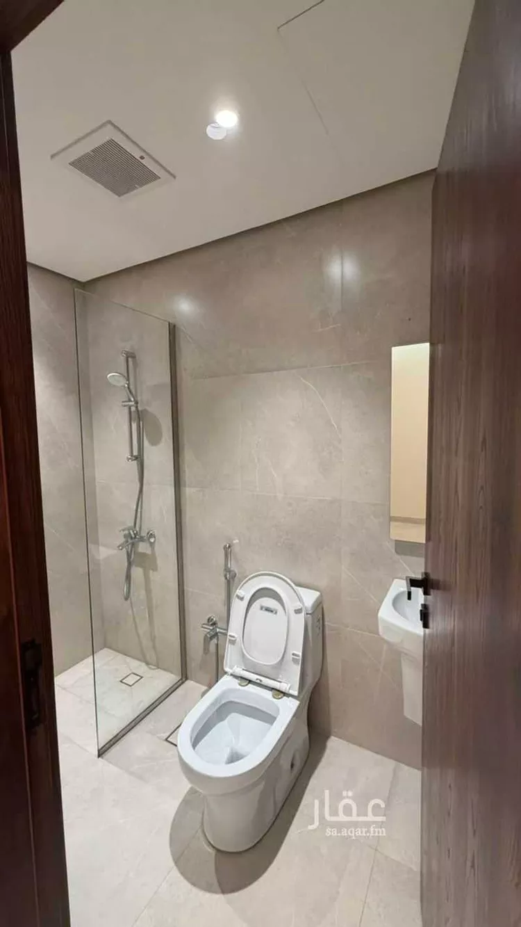 Floor for Rent in Riyadh As Sahafah 13