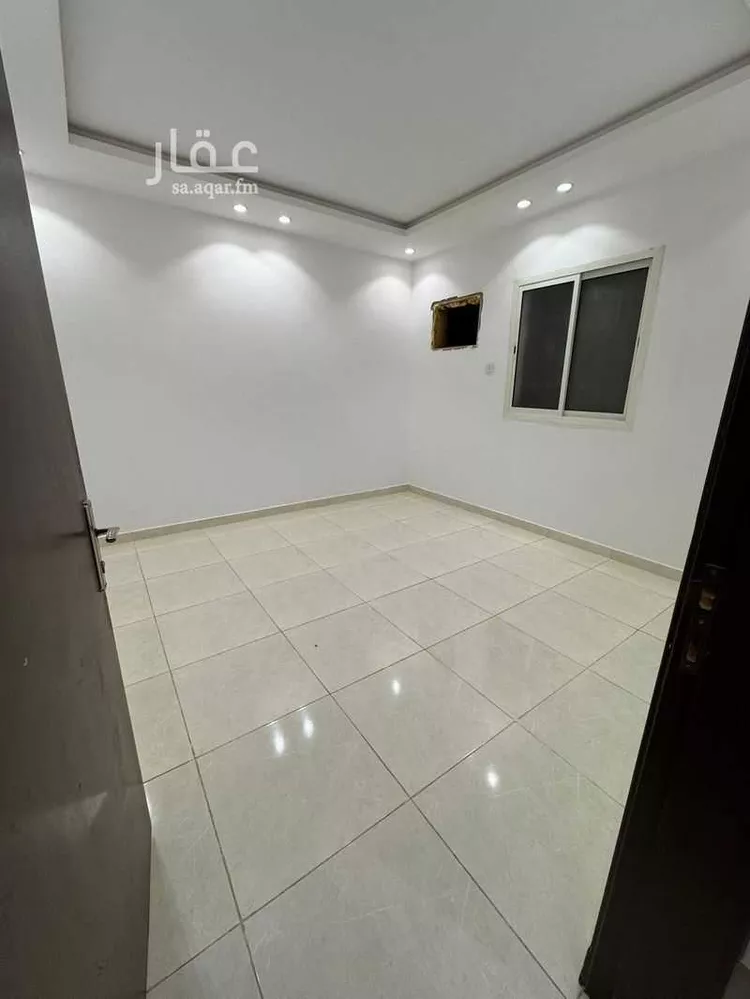 شقة للإيجار في شارع الفخر الأصبهاني, حي السعادة, مدينة الرياض, منطقة الرياض صورة 3
