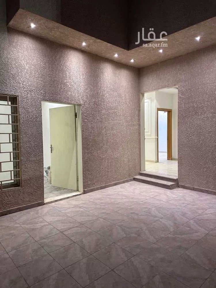 فيلا للإيجار في شارع ابن هبيرة الشيباني ، حي العوالي ، الرياض ، منطقة الرياض