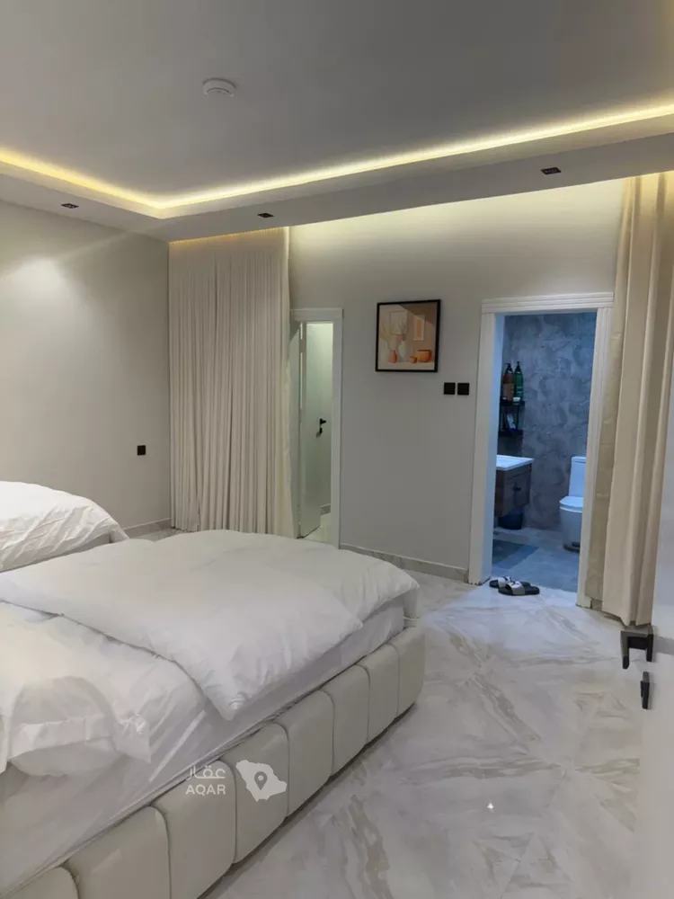 Floor for Rent in Riyadh Sultanah 15