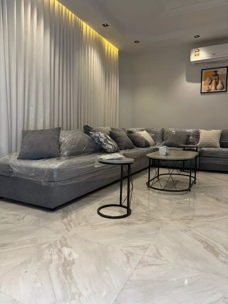 Floor for Rent in Riyadh Sultanah 26