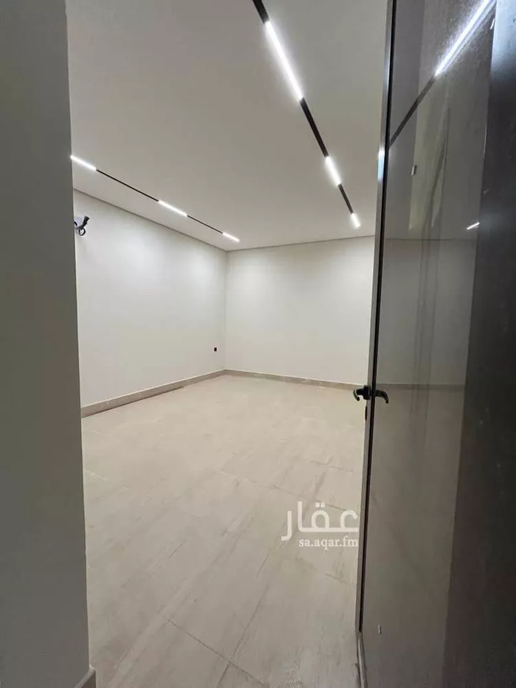 دور للبيع في شارع عبدالله أبي دريب السبيعي, حي النزهة, مدينة الرياض, منطقة الرياض صورة 4