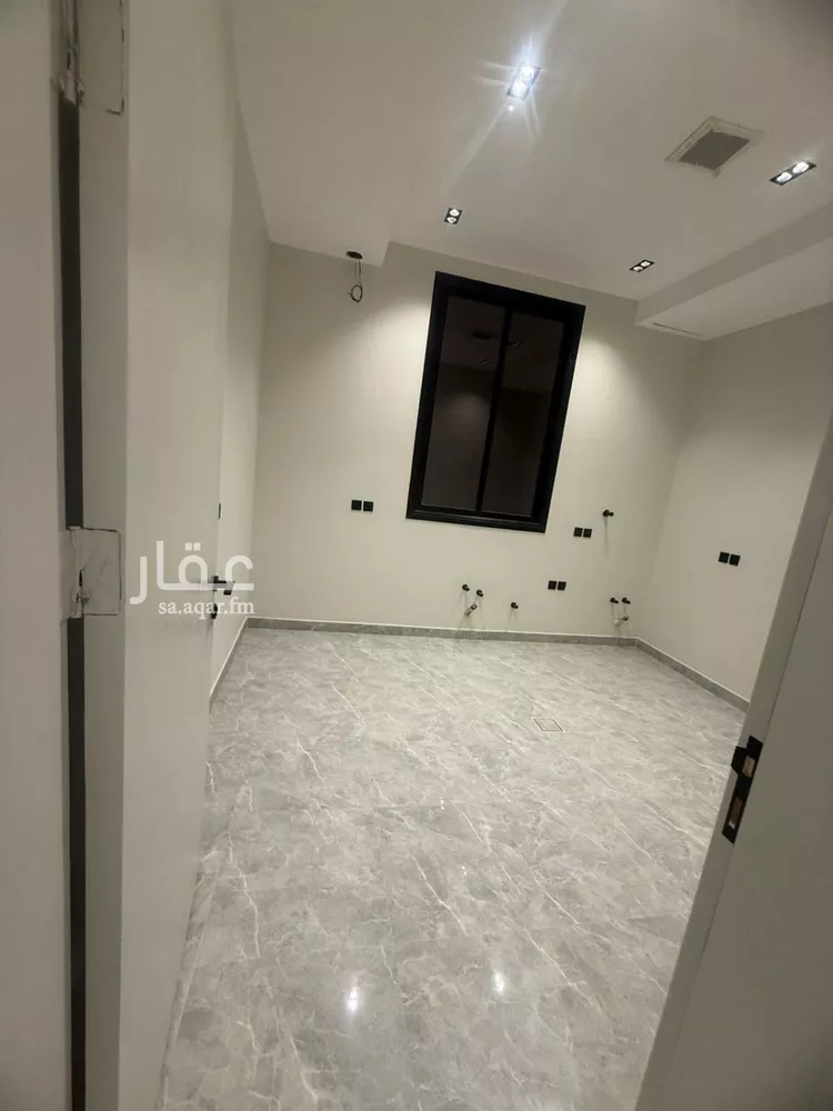 فيلا للبيع في شارع الخنساء, حي اليرموك, مدينة الرياض, منطقة الرياض صورة 3