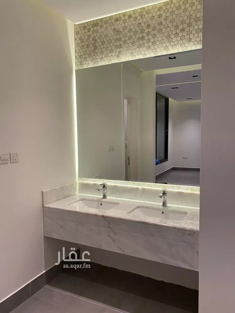 فيلا للبيع في شارع عبدالرحمن صباغ, حي القيروان, مدينة الرياض, منطقة الرياض