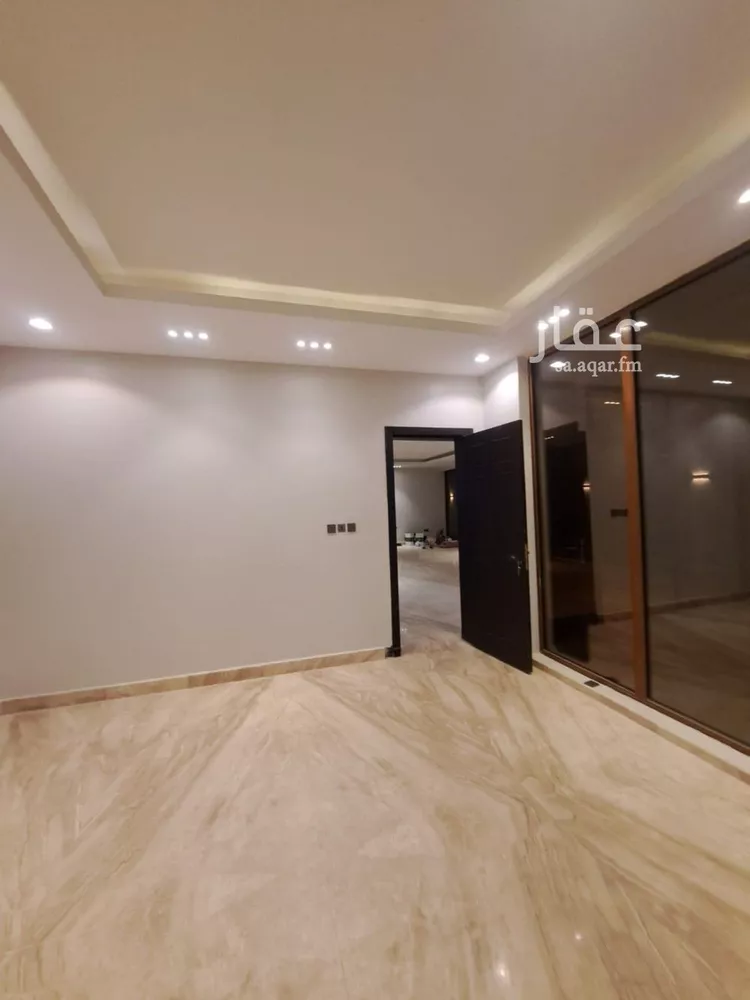 فيلا للبيع في شارع مالك ابن الحارث, حي بدر, مدينة الرياض, منطقة الرياض صورة 2