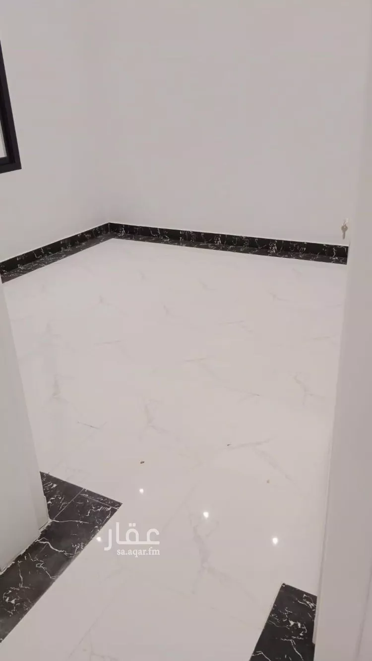 فيلا للبيع في شارع الحجرية, حي السويدي, مدينة الرياض, منطقة الرياض صورة 2