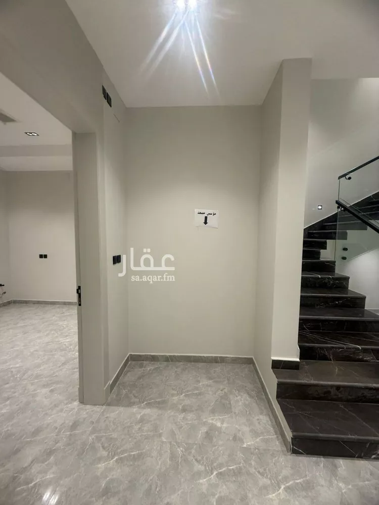 فيلا للبيع في شارع الخنساء, حي اليرموك, مدينة الرياض, منطقة الرياض صورة 5