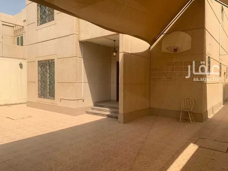 فيلا للبيع في شارع المحكمة, حي النزهة, مدينة الدمام, المنطقة الشرقية صورة 3
