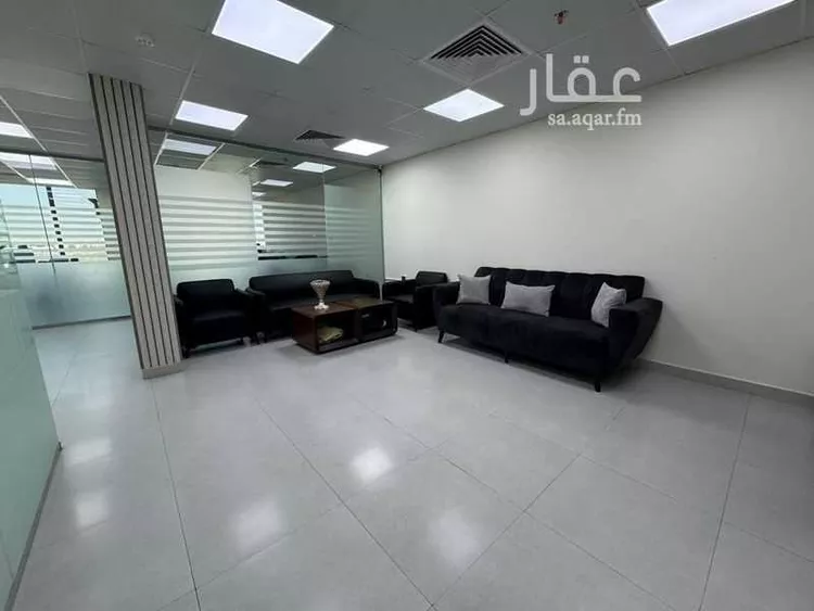 مكتب تجاري للإيجار في شارع نافع النوفلي ، حي الورود ، جدة ، جدة صورة 2