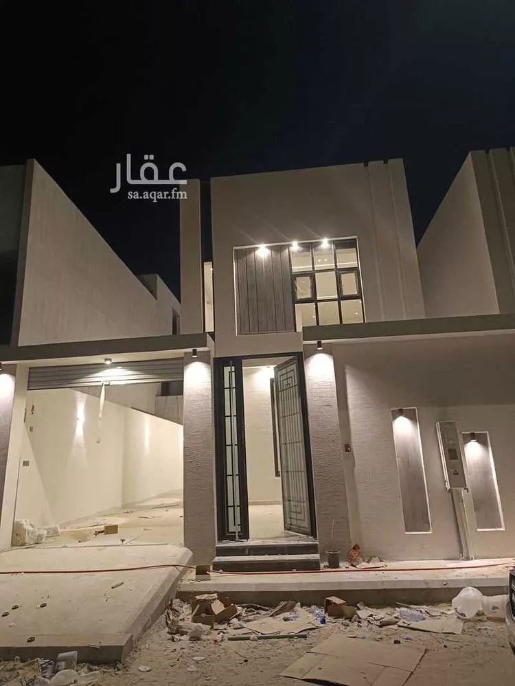 فيلا للبيع في شارع غنيم بن سيف ، حي الرابية ، العيون ، الاحساء