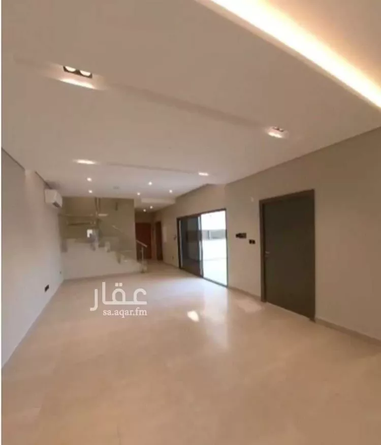 فيلا للبيع في شارع أبي الحمناء العنبري, حي مطار الملك خالد الدولي, مدينة الرياض, منطقة الرياض صورة 3