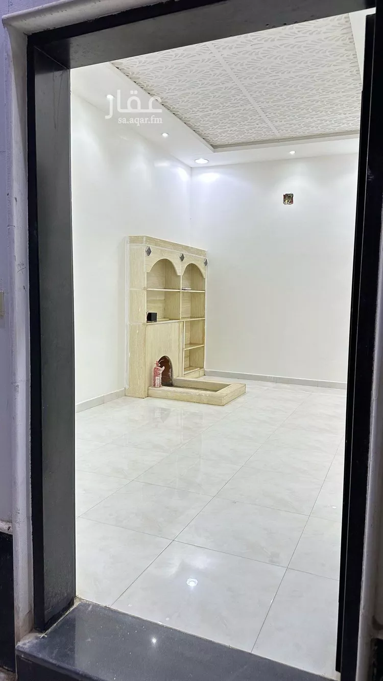 فيلا للإيجار في شارع زينب بنت أبي سلمة, حي الرمال, مدينة الرياض, منطقة الرياض صورة 3