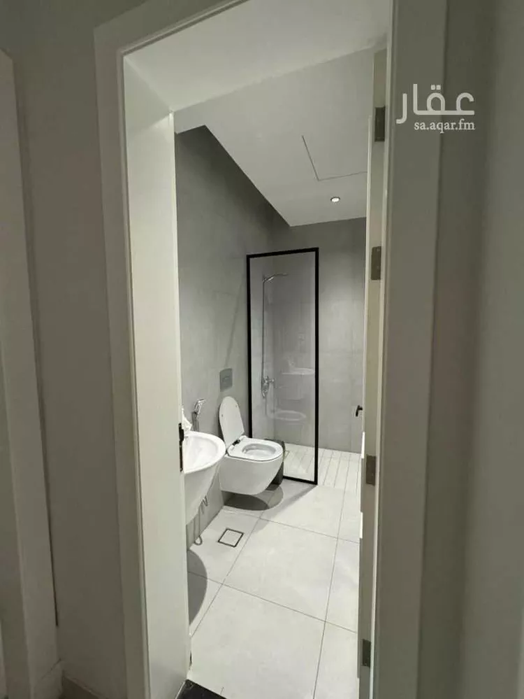 شقة للبيع في شارع الأمير فهد بن محمد بن عبدالعزيز, حي الملقا, مدينة الرياض, منطقة الرياض 8