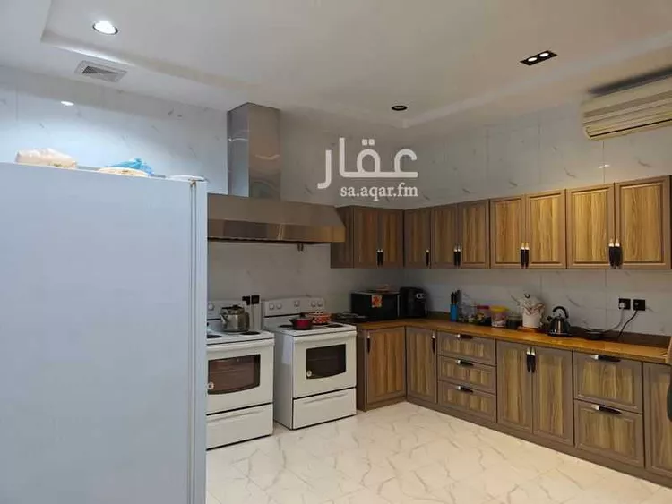 فيلا للبيع في شارع 4102540, حي بدر, مدينة الرياض, منطقة الرياض 6