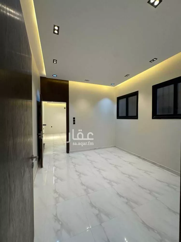 فيلا للبيع في شارع الحافظ السمعاني, حي عكاظ, مدينة الرياض, منطقة الرياض صورة 3