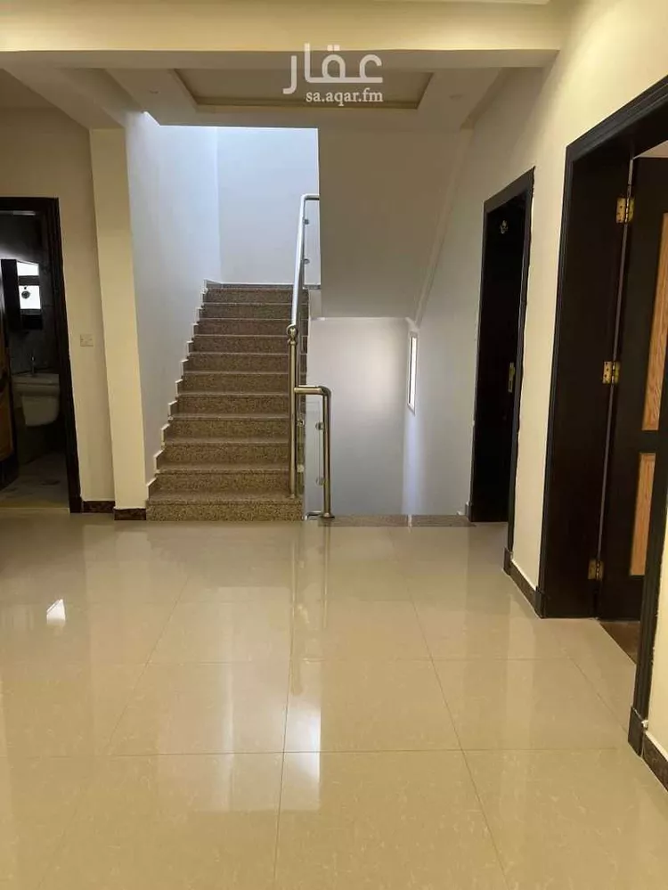 فيلا للإيجار في شارع سعد الله بن مجالد ، حي المهدية ، الرياض ، منطقة الرياض صورة 4