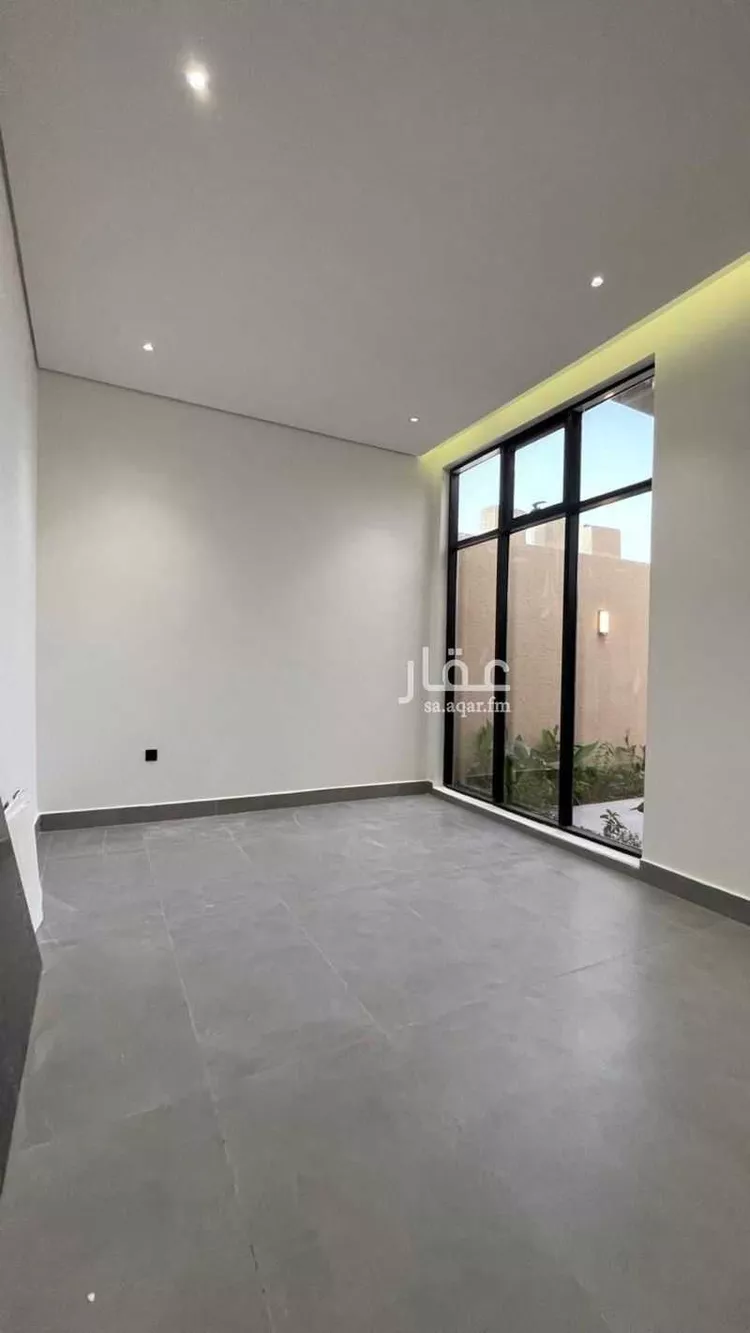 Floor for Sale in Riyadh Al Janadriyah 19
