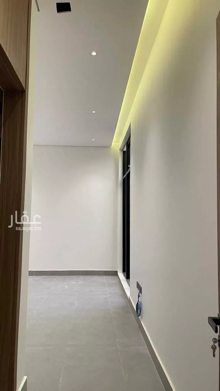 Floor for Sale in Riyadh Al Janadriyah 18