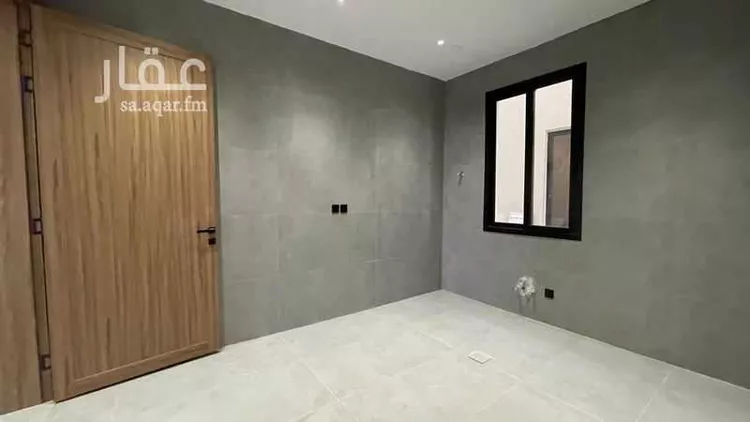 Floor for Sale in Riyadh Al Janadriyah 12