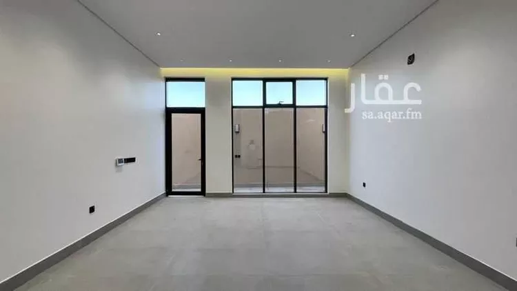 Floor for Sale in Riyadh Al Janadriyah 6