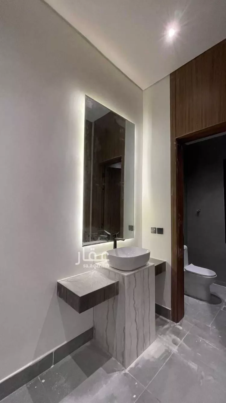 Floor for Sale in Riyadh Al Janadriyah 13