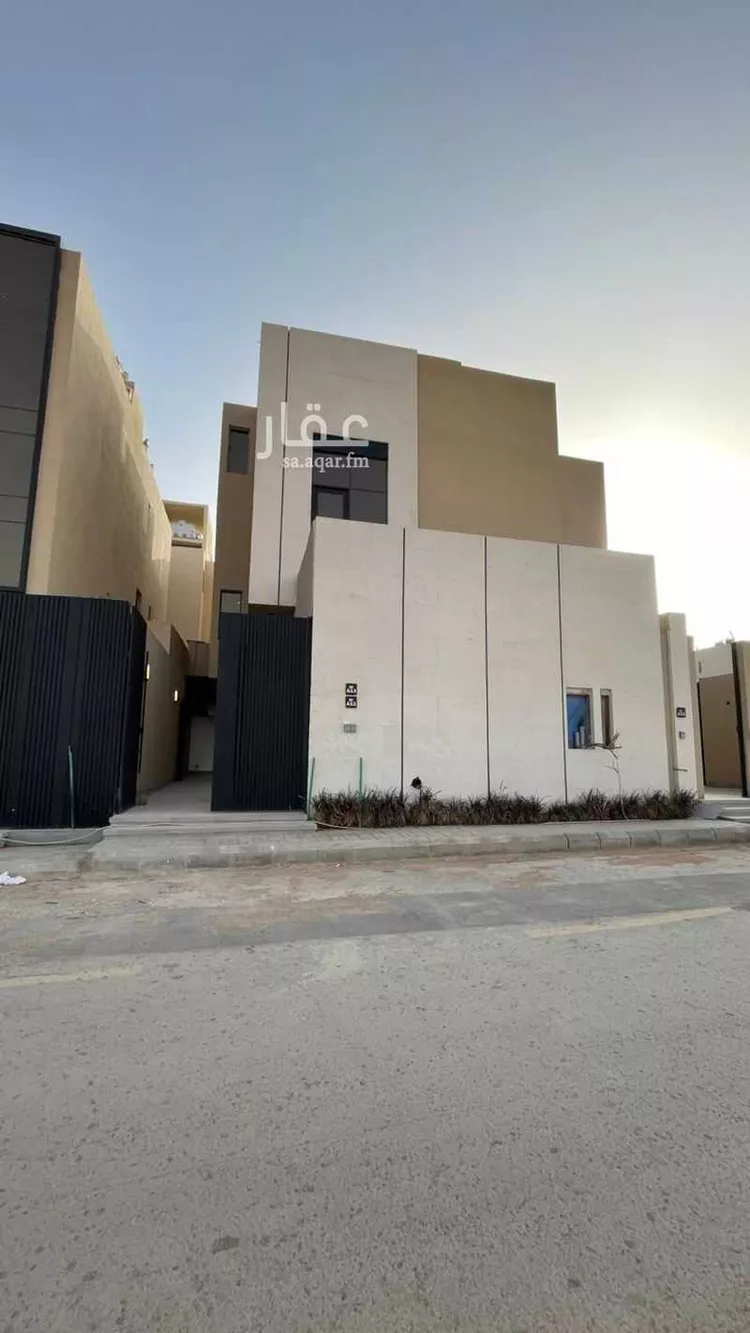 دور للبيع في شارع RTJD6804, حي الجنادرية, مدينة الرياض, منطقة الرياض 7