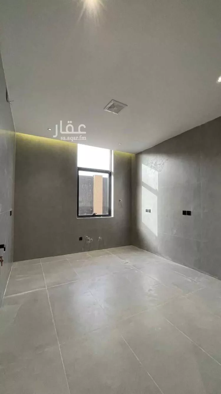 Floor for Sale in Riyadh Al Janadriyah 15