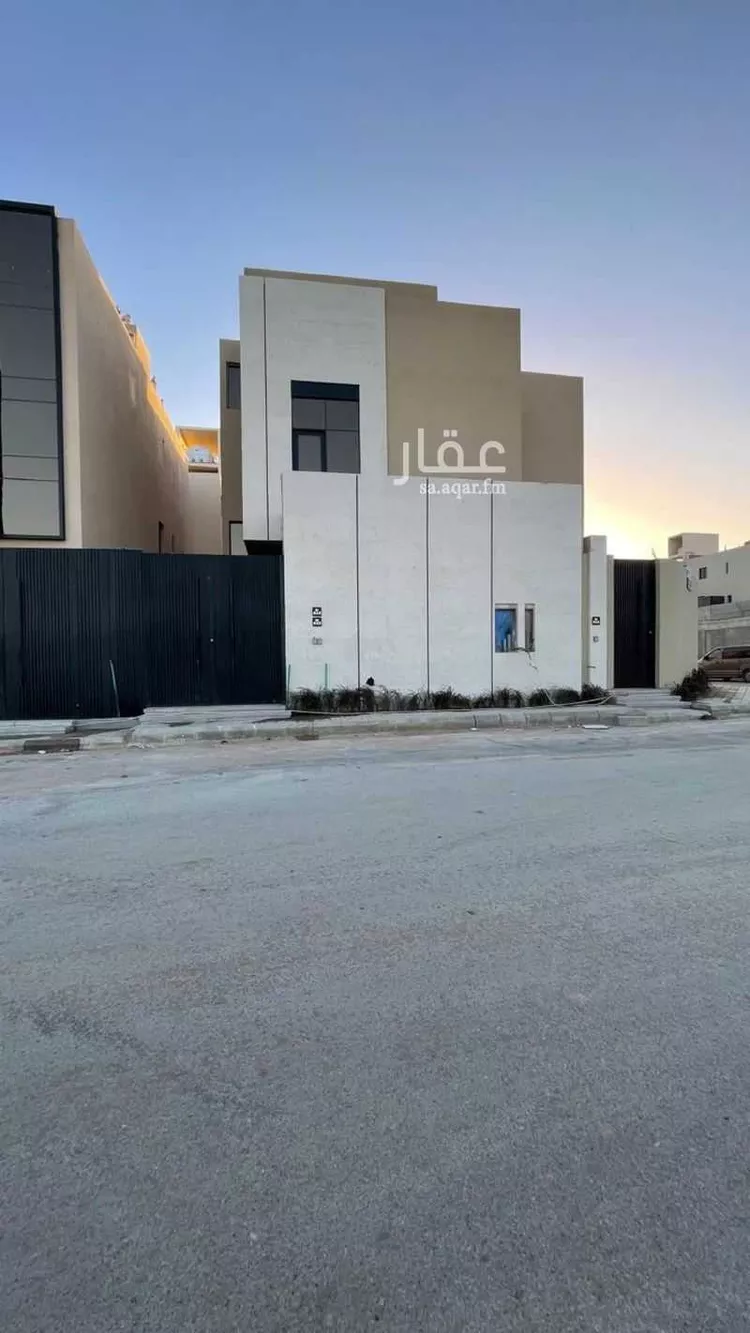 Floor for Sale in Riyadh Al Janadriyah 22