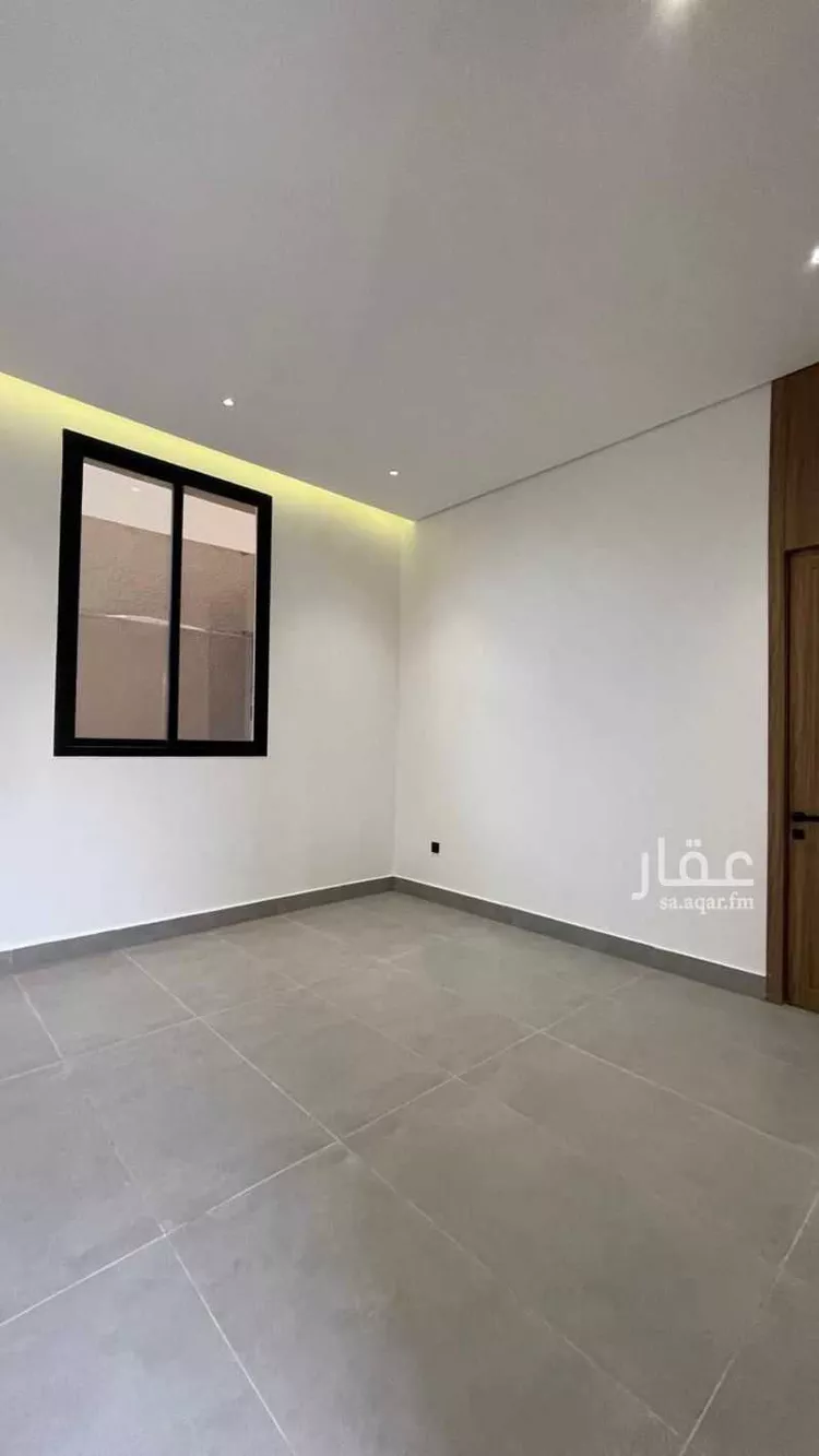 Floor for Sale in Riyadh Al Janadriyah 12