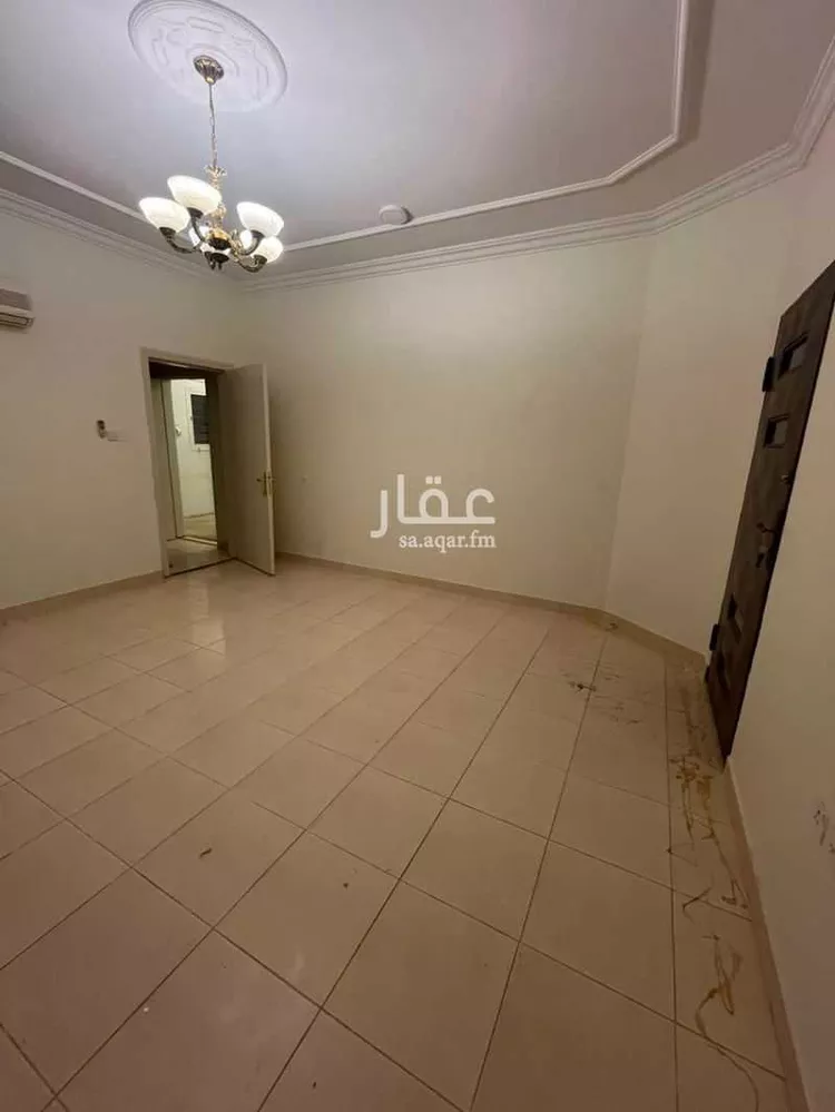 فيلا للإيجار في شارع الكاظمة, حي إشبيلية, مدينة الرياض, منطقة الرياض صورة 3