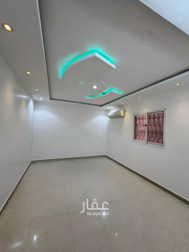 فيلا للإيجار في شارع رجاء بن حيوة, حي السويدي الغربي, مدينة الرياض, منطقة الرياض