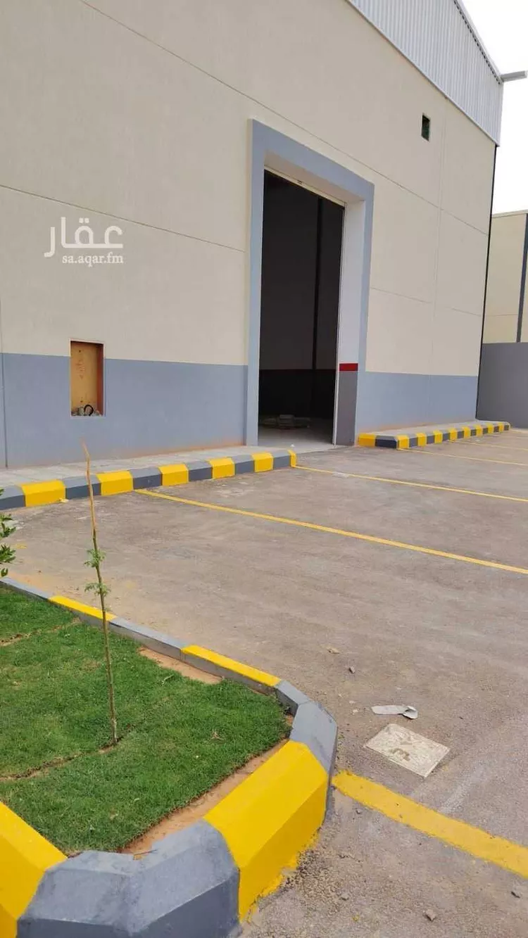 مستودع للإيجار في شارع حاطب الأسدي, حي الغنامية, مدينة الرياض, منطقة الرياض صورة 3