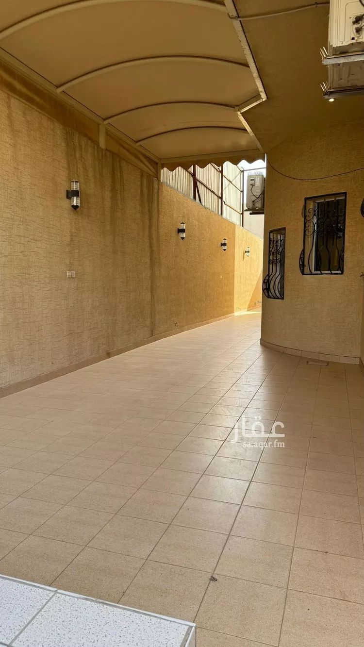 فيلا للبيع في شارع علي بن عبدالكريم باحميد, حي العوالي, مدينة الرياض, منطقة الرياض صورة 4