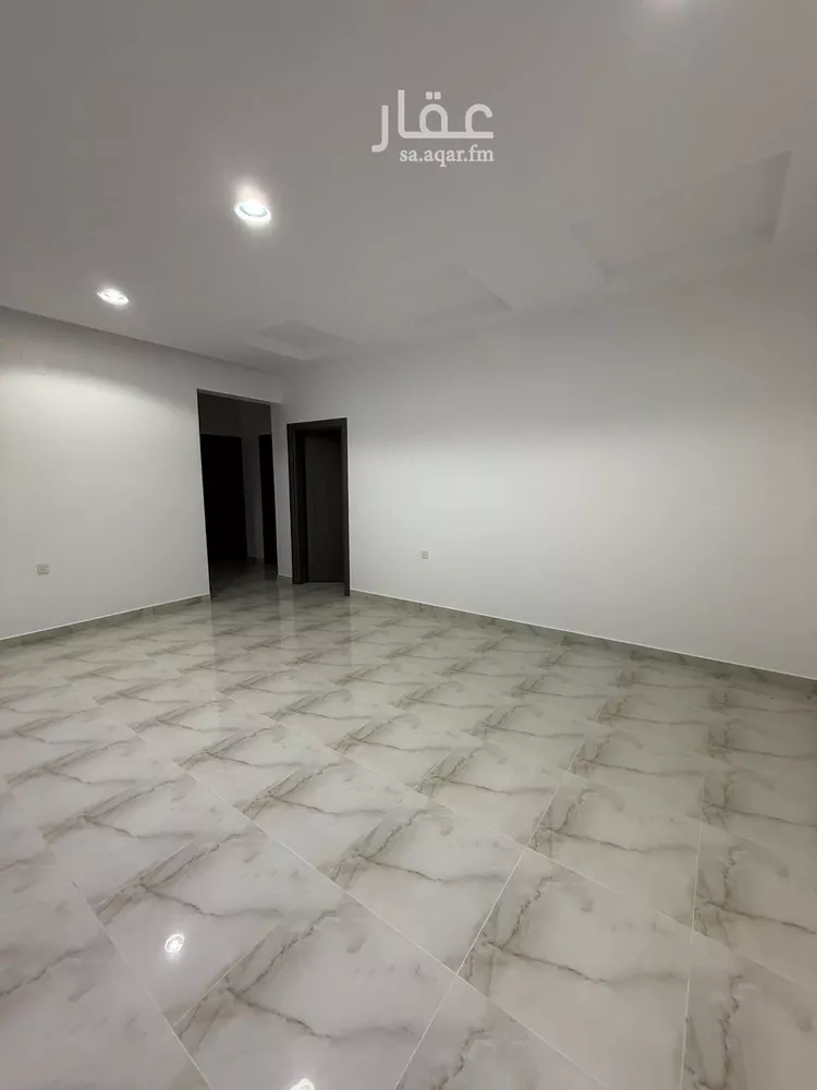 فيلا للبيع في شارع الشقة 90, حي المنصورة, مدينة بريدة, منطقة القصيم صورة 2